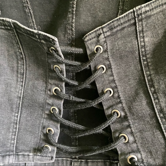 Black Denim Lace-Up Vest - Picture 2 of 5